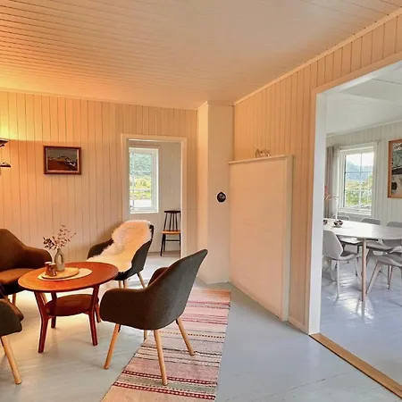 Peaceful Wildlife House *