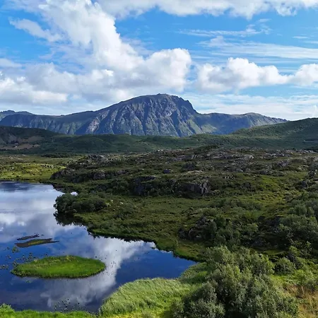 Nyaraló Peaceful Wildlife House *