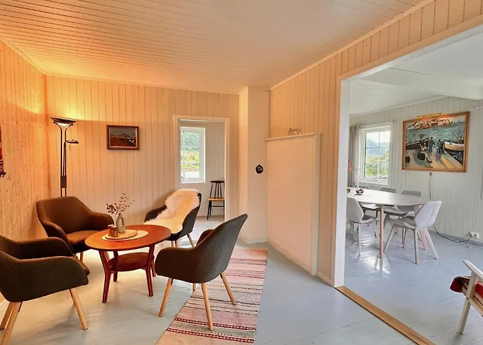 Peaceful Wildlife House *